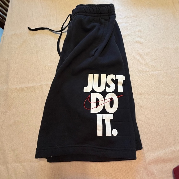 Nike Sweat Shorts - Picture 1 of 3